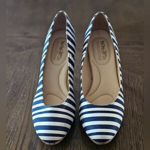 Women's COACH shoes Navy and white stripe Size 6